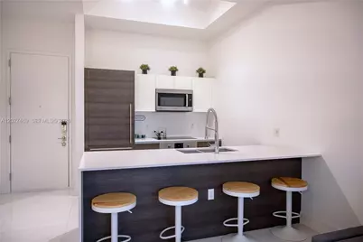 301 Altara Ave #202, Coral Gables, FL 33146 - Photo 2