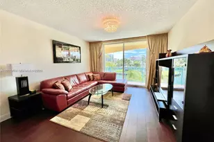 201 S Golden Isles Dr, Hallandale Beach, FL 33009 - Photo 20