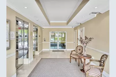 201 S Golden Isles Dr #306, Hallandale Beach, FL 33009 - Photo 8