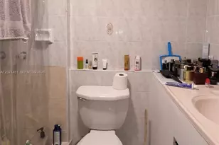 1300 NE 203rd St, Miami, FL 33179 - Photo 36