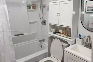 1300 NE 203rd St, Miami, FL 33179 - Photo 24