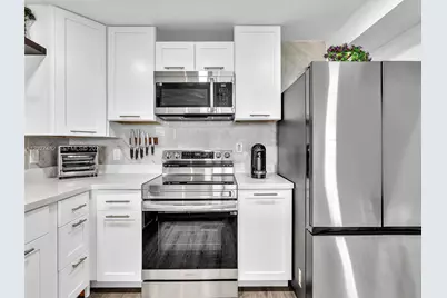 2500 Parkview Dr #1108, Hallandale Beach, FL 33009 - Photo 10