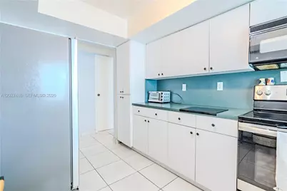 2655 Collins Ave #603, Miami Beach, FL 33140 - Photo 28