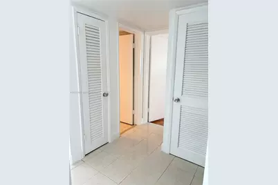 18900 NE 14th Ave #D302, Miami, FL 33179 - Photo 16