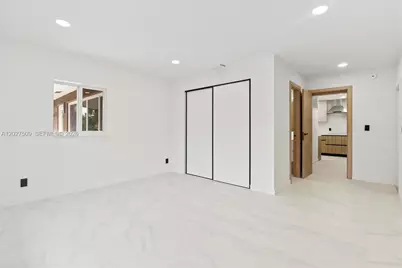 2110 NE 54th St, Fort Lauderdale, FL 33308 - Photo 22