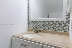 8360 NW 10th St, Miami, FL 33126 - Photo 14
