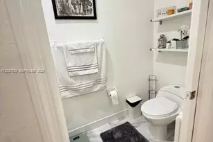 5610 NW 114th Pl, Doral, FL 33178 - Photo 4