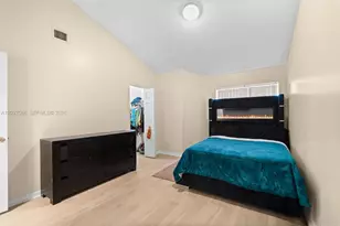 3405 NW 44th St, Oakland Park, FL 33309 - Photo 10