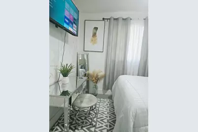 4890 NW 7th St #2, Plantation, FL 33317 - Photo 4