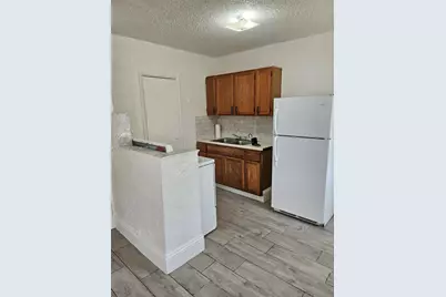709 NE 4th Ct #2, Hallandale Beach, FL 33009 - Photo 4