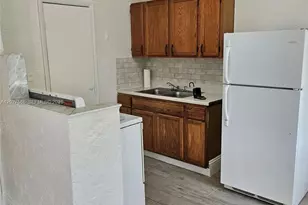 709 NE 4th Ct., Hallandale Beach, FL 33009 - Photo 4