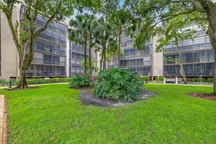 2814 N 46th Ave, Hollywood, FL 33021 - Photo 1