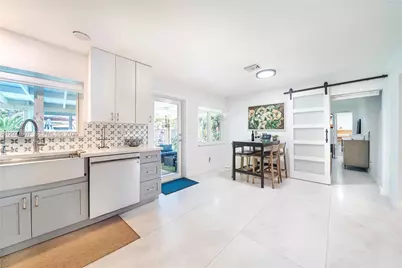 1101 NE 5th St, Hallandale Beach, FL 33009 - Photo 12