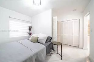 1101 NE 5th St, Hallandale Beach, FL 33009 - Photo 10