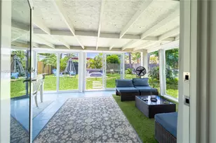 1101 NE 5th St, Hallandale Beach, FL 33009 - Photo 16