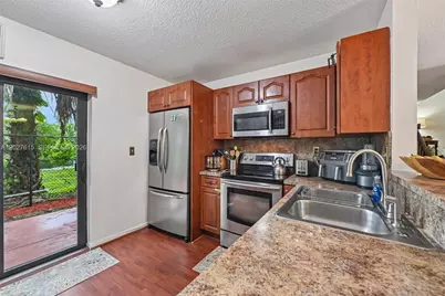3461 Cluster Rd, Miramar, FL 33025 - Photo 10