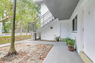 407 SE 9th Ct, Hallandale Beach, FL 33009 - Photo 22