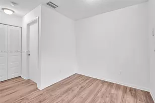 767 NW 104th Ave, Pembroke Pines, FL 33026 - Photo 14