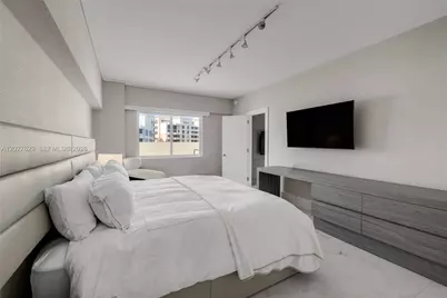 799 Crandon Blvd #PH-8, Key Biscayne, FL 33149 - Photo 24