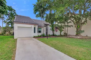 8946 SW 150th Ct Cir E, Miami, FL 33196 - Photo 2