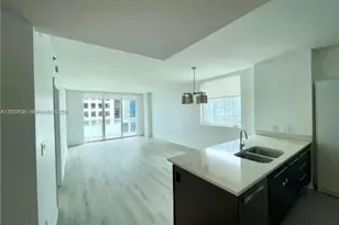500 Brickell Ave, Miami, FL 33131 - Photo 12