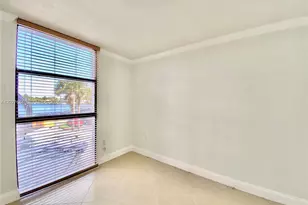 20505 E Country Club Dr, Aventura, FL 33180 - Photo 16
