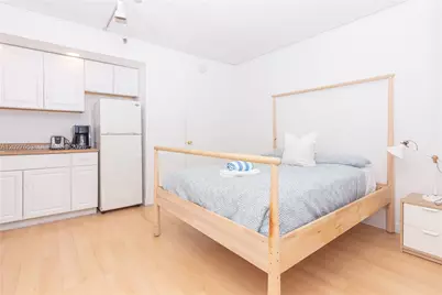 5445 Collins Ave #1105, Miami Beach, FL 33140 - Photo 2