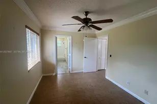 12148 SW 4th St, Pembroke Pines, FL 33025 - Photo 8