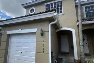 12148 SW 4th St, Pembroke Pines, FL 33025 - Photo 2