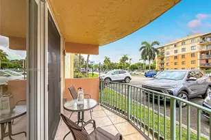 9350 Fontainebleau Blvd, Miami, FL 33172 - Photo 22
