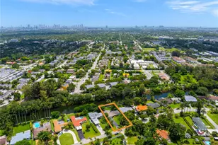 14001 S Biscayne River Dr, Miami, FL 33161 - Photo 18