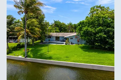 14001 S Biscayne River Dr, Miami, FL 33161 - Photo 14