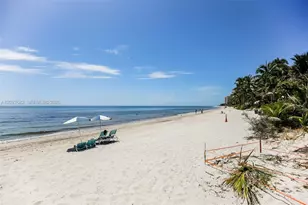 200 Galen Dr, Key Biscayne, FL 33149 - Photo 22
