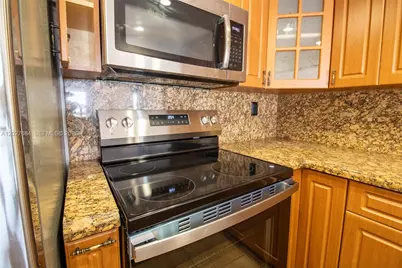 995 SW 84th Ave #408, Miami, FL 33144 - Photo 10