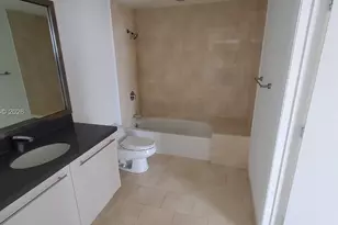 90 SW 3rd St, Miami, FL 33130 - Photo 10