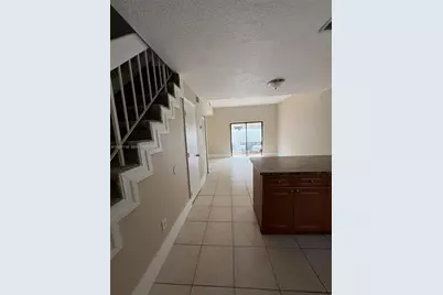 5694 W 25th Ct #5694, Hialeah, FL 33016 - Photo 14