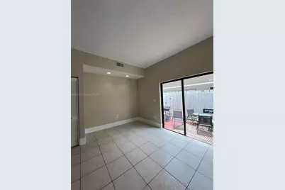 5694 W 25th Ct #5694, Hialeah, FL 33016 - Photo 18