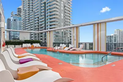31 SE 6th St #505, Miami, FL 33131 - Photo 14
