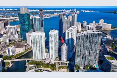 31 SE 6th St #505, Miami, FL 33131 - Photo 2