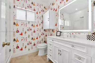 16732 NW 89th Pl, Miami Lakes, FL 33018 - Photo 18