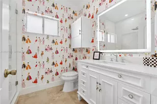 16732 NW 89th Pl, Miami Lakes, FL 33018 - Photo 18