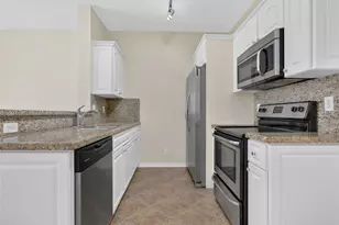 3677 San Simeon Cir, Weston, FL 33331 - Photo 10