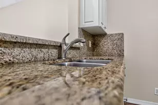 3677 San Simeon Cir, Weston, FL 33331 - Photo 12