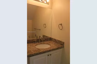 3677 San Simeon Cir #3677, Weston, FL 33331 - Photo 6