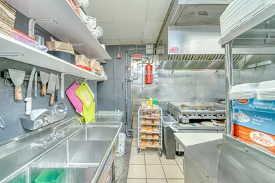 Burger Joint For Sale in Hialeah Gardens, Hialeah, FL 33018 - Photo 8