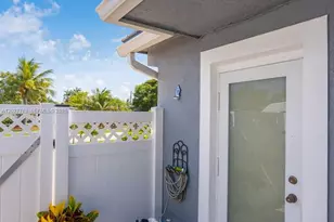 255 NE 41st Ct, Deerfield Beach, FL 33064 - Photo 30