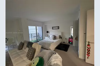31 SE 6th St #903, Miami, FL 33131 - Photo 10