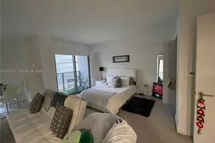 31 SE 6th St, Miami, FL 33131 - Photo 10