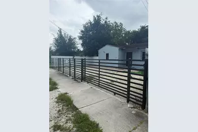 1750 NW 55th Ter, Miami, FL 33142 - Photo 16