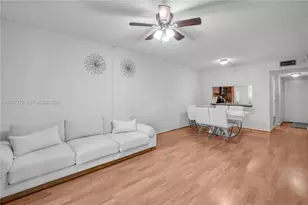 9181 NW 1st Ct, Pembroke Pines, FL 33024 - Photo 10